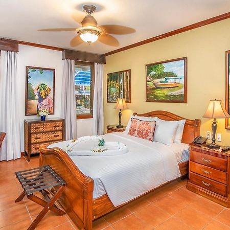 Hotel Casa Roland Golfito Resort Екстер'єр фото