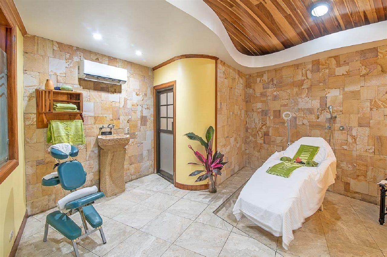 Hotel Casa Roland Golfito Resort Екстер'єр фото