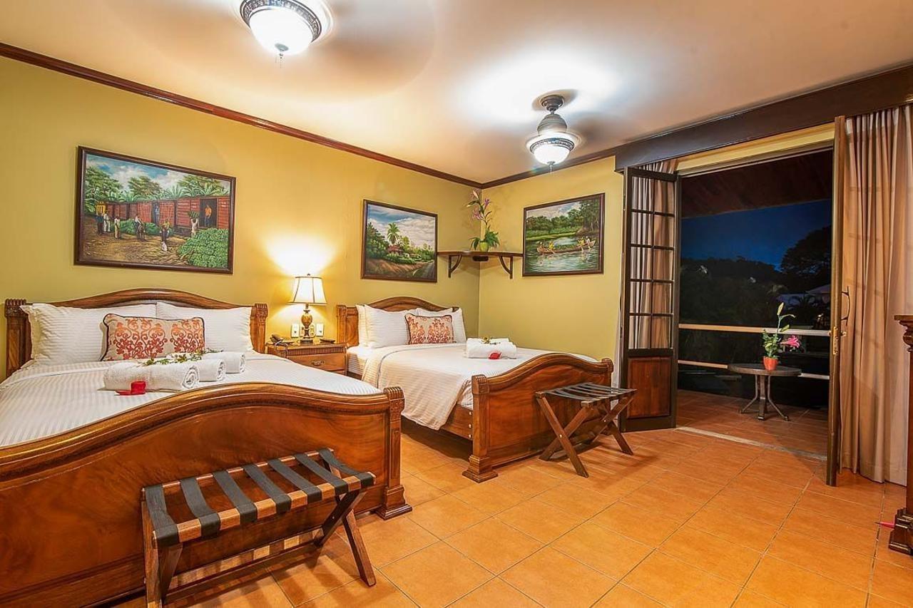Hotel Casa Roland Golfito Resort Екстер'єр фото